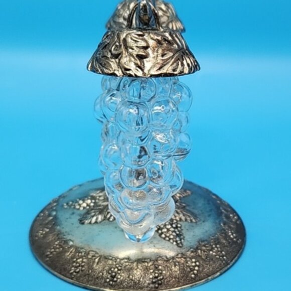 Vintage PRICE IMPORT Hanging Glass Grapes Salt Pepper SHAKERS Silver Vine STAND - Picture 7 of 16